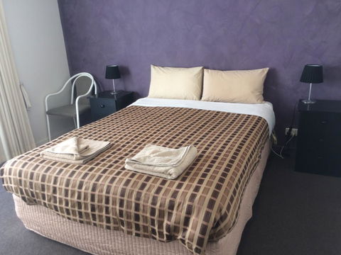 Ambassador Motor Inn - Airlie Beach Holiday 4