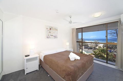 Coolum Caprice - Airlie Beach Holiday 6