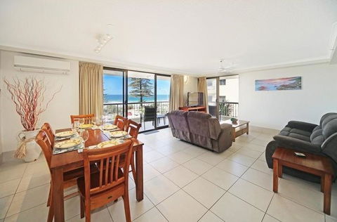Coolum Caprice - Airlie Beach Holiday 7