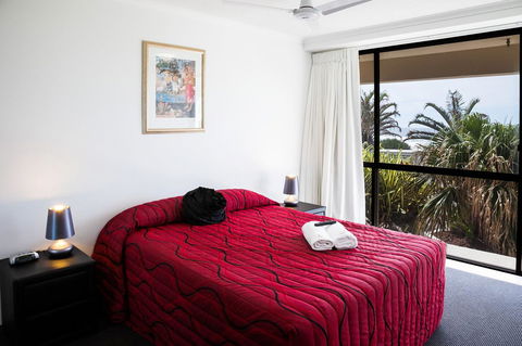 Coolum Caprice - Airlie Beach Holiday 10