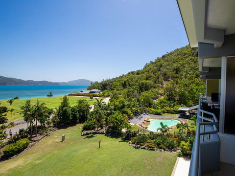 Beach Lodges - Airlie Beach Holiday 6