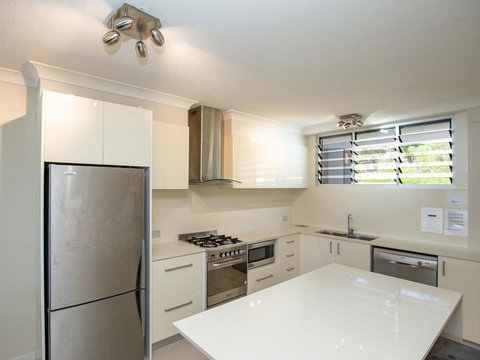 Beach Lodges - Airlie Beach Holiday 21