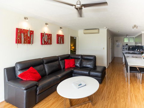 Beach Lodges - Airlie Beach Holiday 32