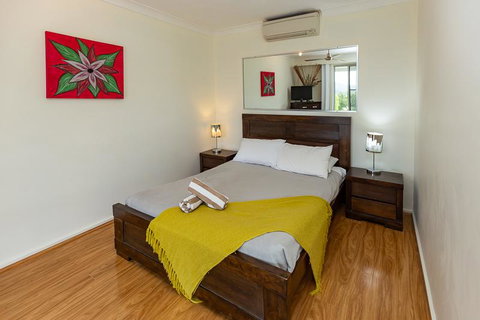 Beach Lodges - Airlie Beach Holiday 30