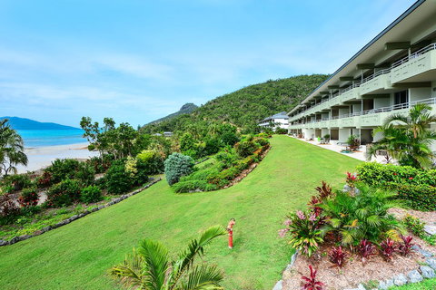Beach Lodges - Airlie Beach Holiday 0