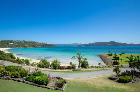 Beach Lodges - Airlie Beach Holiday 19