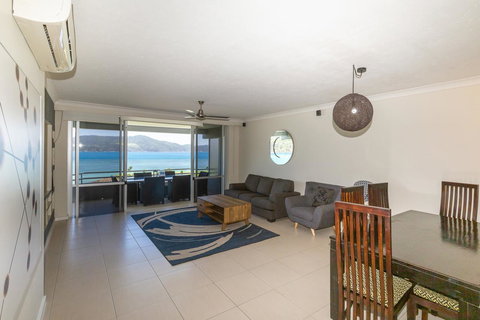 Beach Lodges - Airlie Beach Holiday 2
