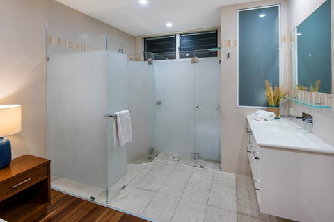 Beach Lodges - Airlie Beach Holiday 42