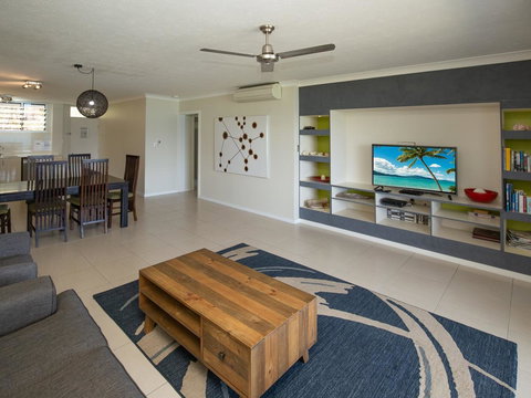 Beach Lodges - Airlie Beach Holiday 13