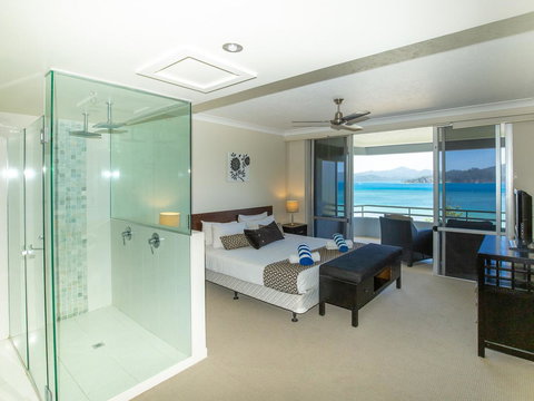 Beach Lodges - Airlie Beach Holiday 3