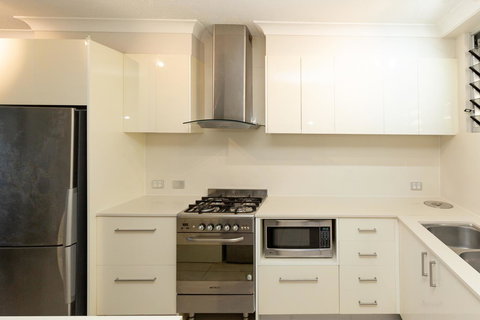 Beach Lodges - Airlie Beach Holiday 20