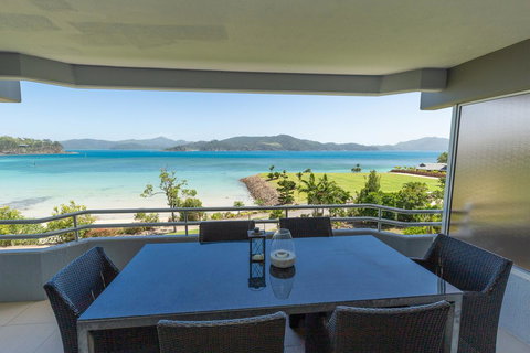 Beach Lodges - Airlie Beach Holiday 17