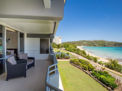 Beach Lodges - Airlie Beach Holiday 5