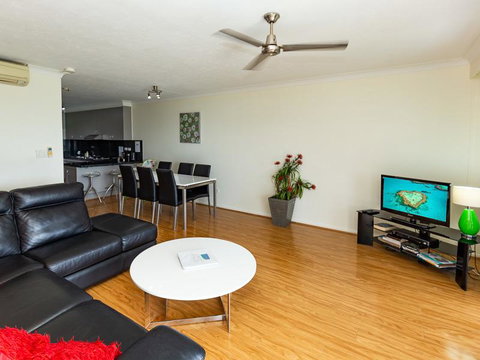 Beach Lodges - Airlie Beach Holiday 31