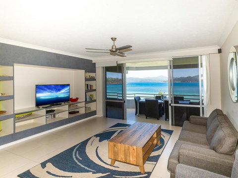 Beach Lodges - Airlie Beach Holiday 14