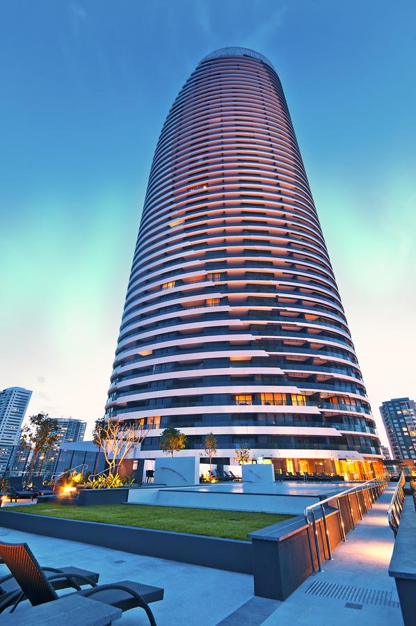 Broadbeach QLD Airlie Beach Holiday