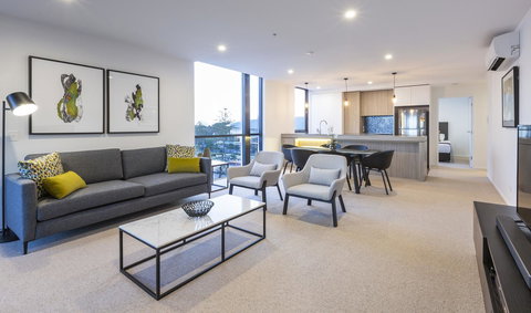 Qube Broadbeach - Airlie Beach Holiday 37