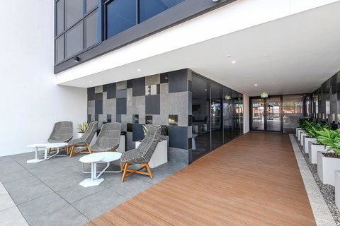Qube Broadbeach - Airlie Beach Holiday 24