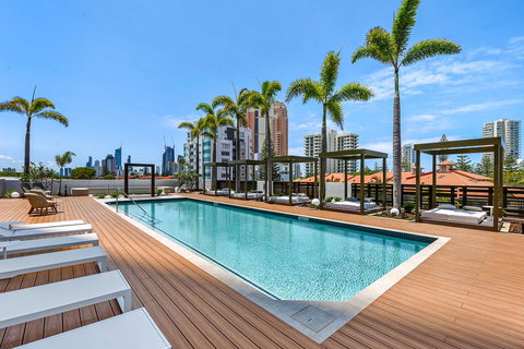 Qube Broadbeach - Airlie Beach Holiday 25