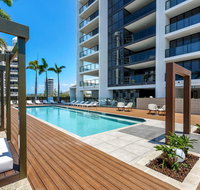 Qube Broadbeach - Airlie Beach Holiday