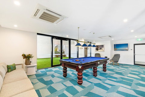 Qube Broadbeach - Airlie Beach Holiday 34