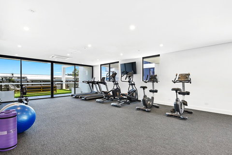 Qube Broadbeach - Airlie Beach Holiday 35