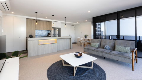 Qube Broadbeach - Airlie Beach Holiday 13