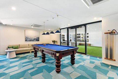 Qube Broadbeach - Airlie Beach Holiday 36