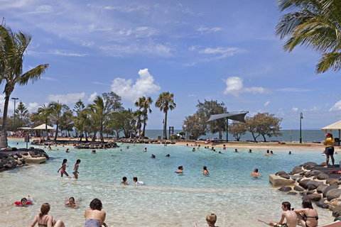 Proximity Waterfront Apartments - Airlie Beach Holiday 1