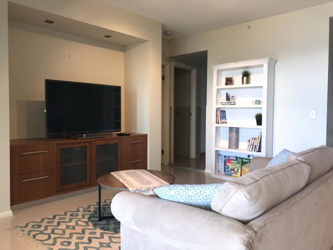 Proximity Waterfront Apartments - Airlie Beach Holiday 20