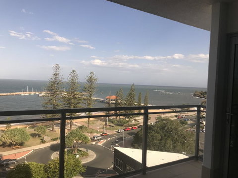 Proximity Waterfront Apartments - Airlie Beach Holiday 4
