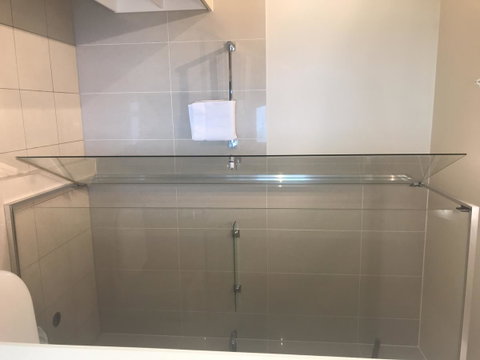 Proximity Waterfront Apartments - Airlie Beach Holiday 10