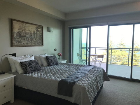 Proximity Waterfront Apartments - Airlie Beach Holiday 21