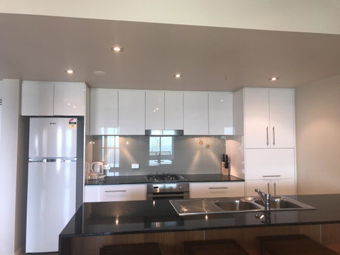 Proximity Waterfront Apartments - Airlie Beach Holiday 7