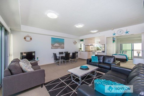 Proximity Waterfront Apartments - Airlie Beach Holiday 26