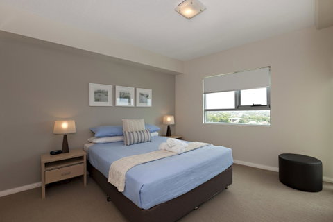 Proximity Waterfront Apartments - Airlie Beach Holiday 29