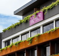 Sage Hotel James Street - Airlie Beach Holiday