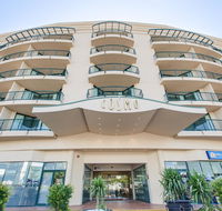 Central Cosmo Apartment Hotel - Airlie Beach Holiday