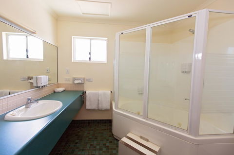White Lace Motor Inn - Airlie Beach Holiday 14