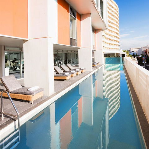 Mantra South Bank Brisbane - Airlie Beach Holiday 0