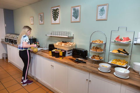 Coral Tree Inn - Airlie Beach Holiday 19