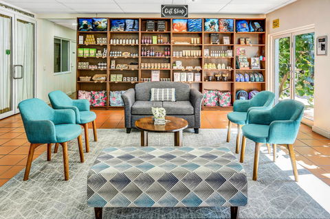 Coral Tree Inn - Airlie Beach Holiday 7