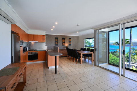 Oasis Apartments On Hamilton Island By HIHA - Airlie Beach Holiday 12