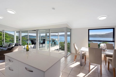 Oasis Apartments On Hamilton Island By HIHA - Airlie Beach Holiday 37