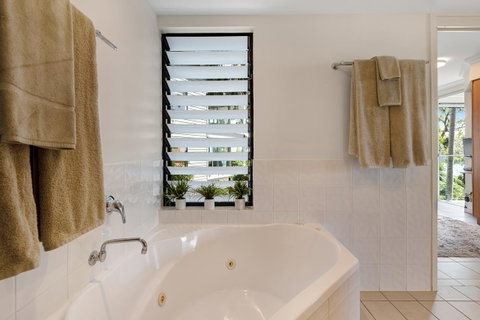 Oasis Apartments On Hamilton Island By HIHA - Airlie Beach Holiday 15