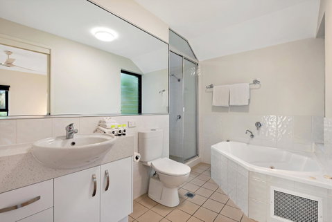 Oasis Apartments On Hamilton Island By HIHA - Airlie Beach Holiday 25