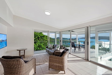 Oasis Apartments On Hamilton Island By HIHA - Airlie Beach Holiday 35