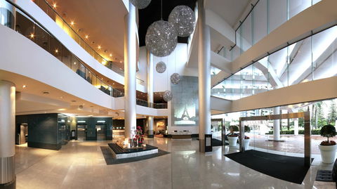 Sofitel Gold Coast Broadbeach - Airlie Beach Holiday 10