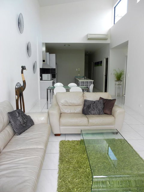Sutton's Beach Unit - Airlie Beach Holiday 6