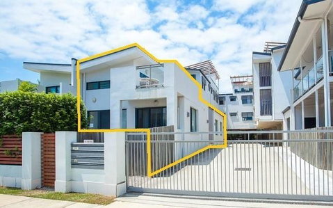 Sutton's Beach Unit - Airlie Beach Holiday 23